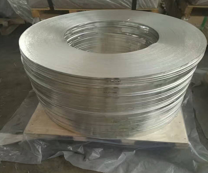 鋁帶在建筑應用領域可用于建筑外墻屋頂天花板等部件的制造提供保護和裝飾功能